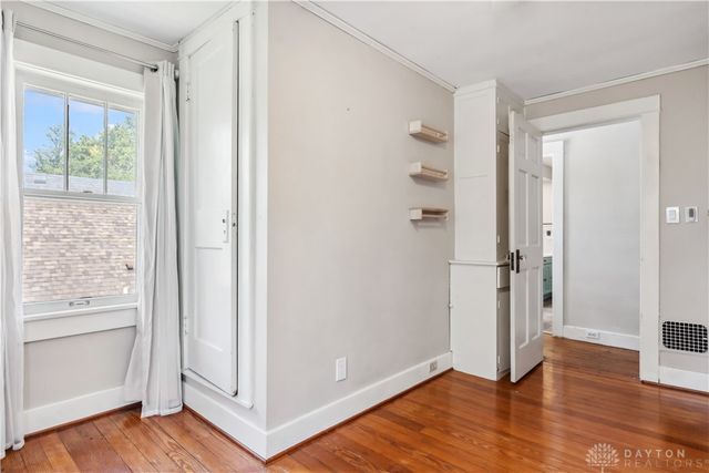 303 Hadley Avenue, Oakwood, OH 45419