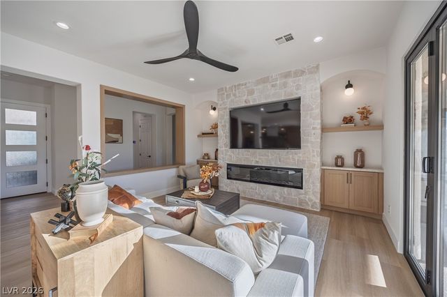 10248 Andante Court, Las Vegas, NV 89135