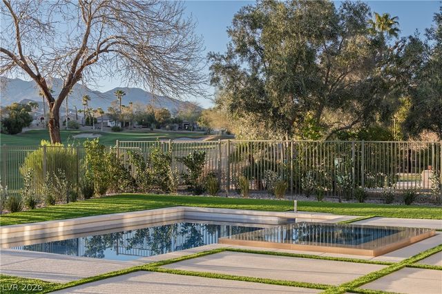 10248 Andante Court, Las Vegas, NV 89135