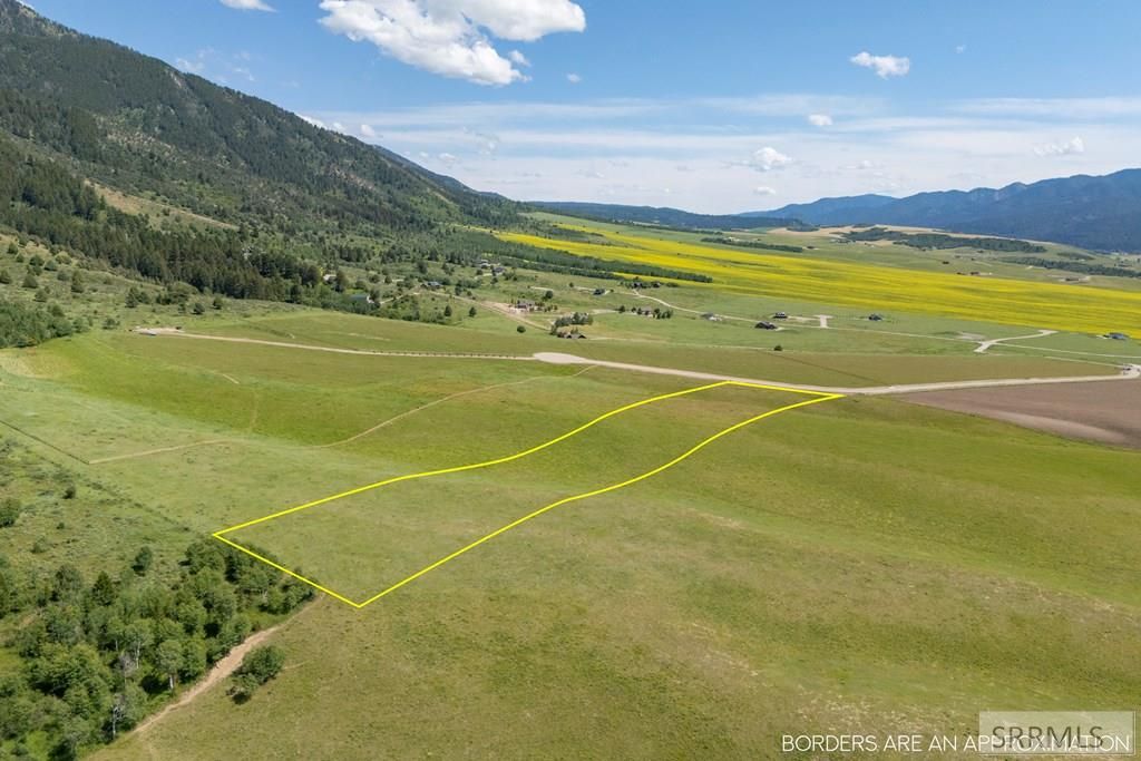 Image 2 of property listing at L7B1 Grand View Heights, Swan Valley, ID 83449
