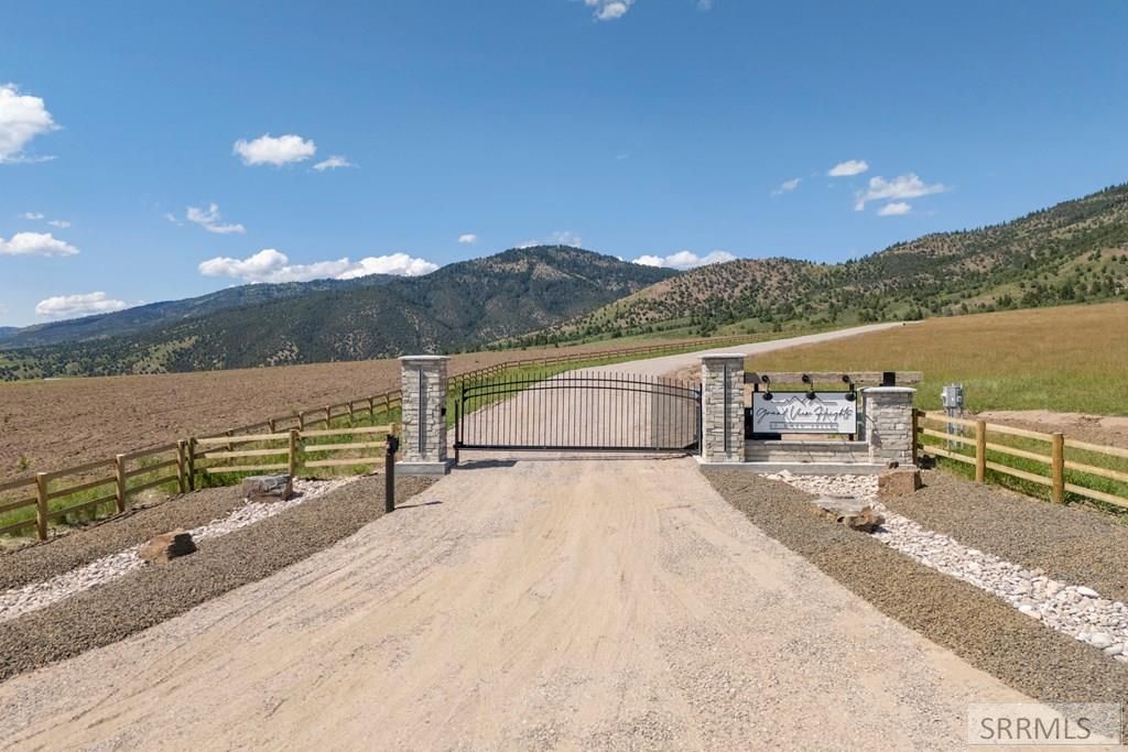 Image 5 of property listing at L7B1 Grand View Heights, Swan Valley, ID 83449