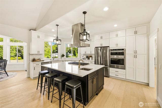 6420 224th Avenue NE, Redmond, WA 98053