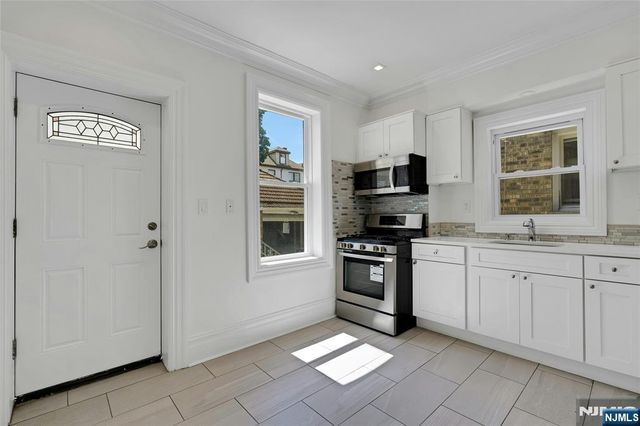 8128 Kennedy Boulevard, North Bergen, NJ 07047