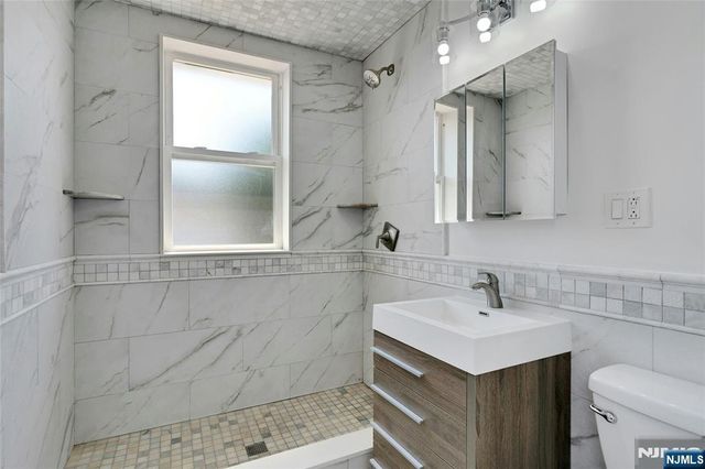 8128 Kennedy Boulevard, North Bergen, NJ 07047