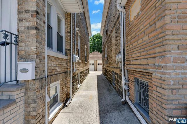 8128 Kennedy Boulevard, North Bergen, NJ 07047