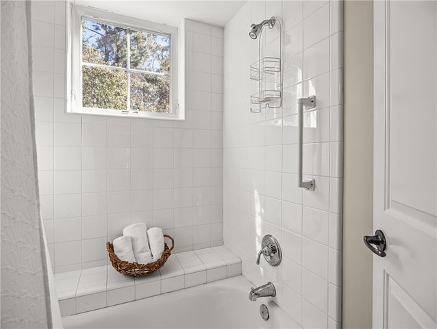 146 Shady Brook Circle 101, St Simons Island, GA 31522