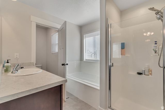 90 E CRANER PEAK DR, Eagle Mountain, UT 84005