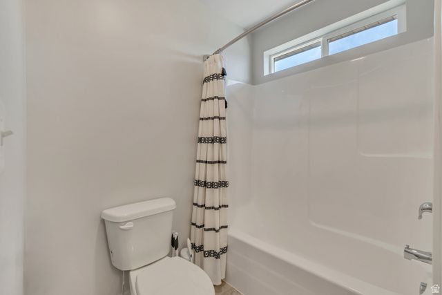 90 E CRANER PEAK DR, Eagle Mountain, UT 84005