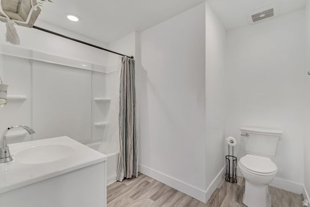 90 E CRANER PEAK DR, Eagle Mountain, UT 84005