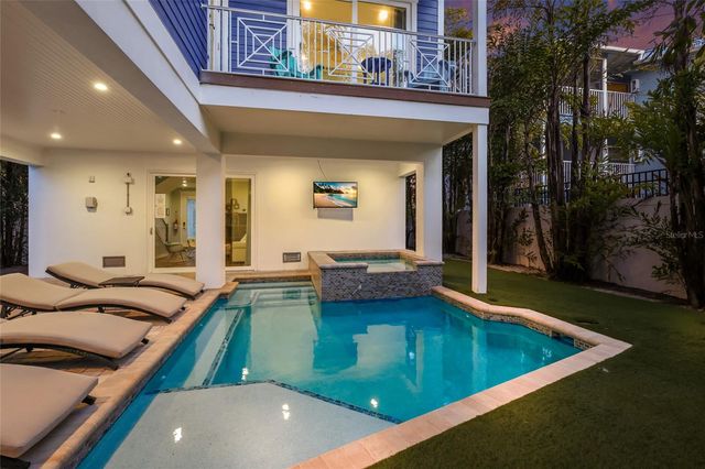 206 CHURCH AVENUE, Bradenton Beach, FL 34217