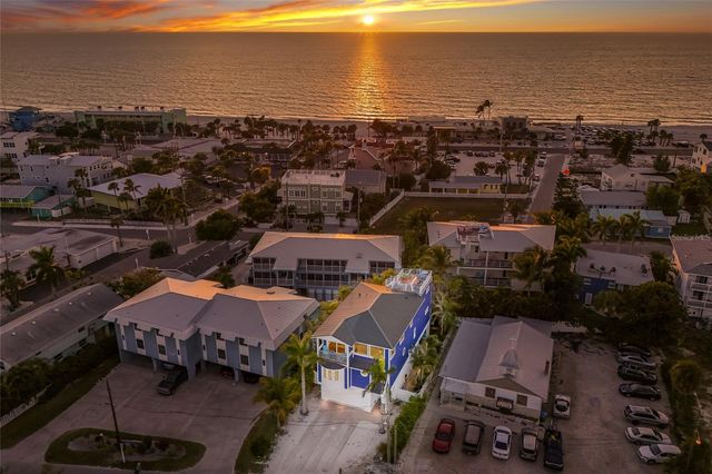 206 CHURCH AVENUE, Bradenton Beach, FL 34217