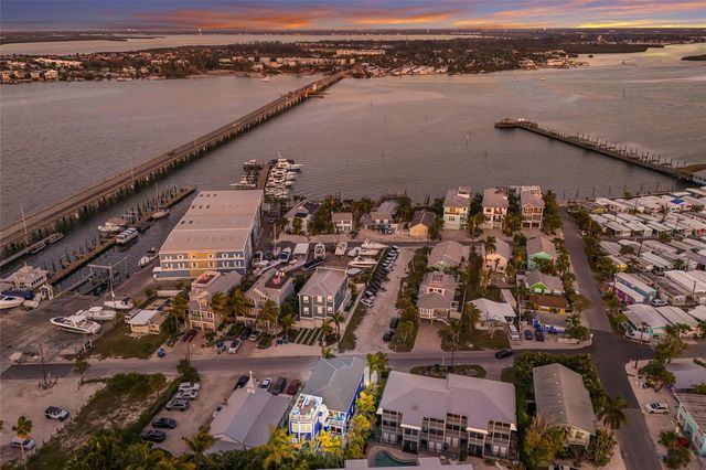 206 CHURCH AVENUE, Bradenton Beach, FL 34217