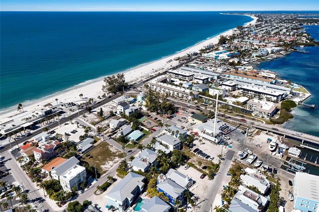 206 CHURCH AVENUE, Bradenton Beach, FL 34217