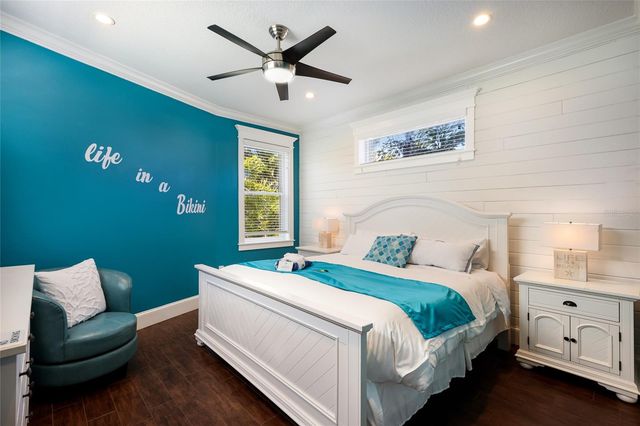 206 CHURCH AVENUE, Bradenton Beach, FL 34217