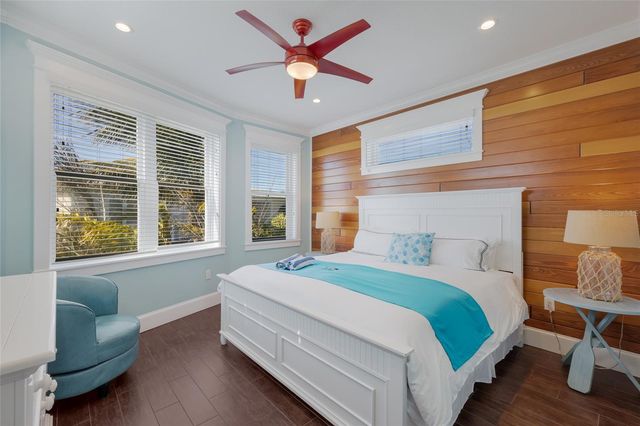 206 CHURCH AVENUE, Bradenton Beach, FL 34217