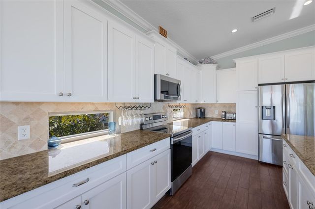 206 CHURCH AVENUE, Bradenton Beach, FL 34217