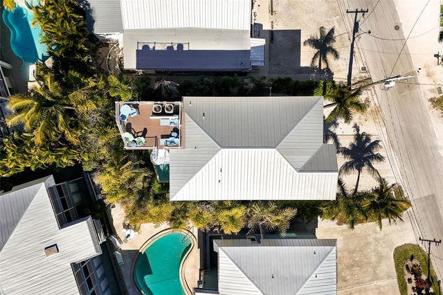 206 CHURCH AVENUE, Bradenton Beach, FL 34217