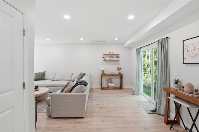 72 Wilbur Road, Lincoln, RI 02865