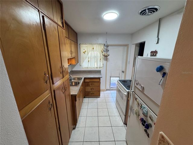 517 NW 36TH TERRACE, Gainesville, FL 32607