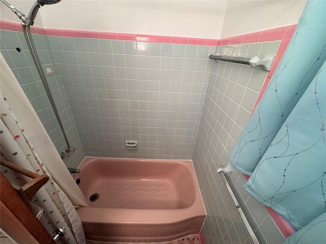 517 NW 36TH TERRACE, Gainesville, FL 32607