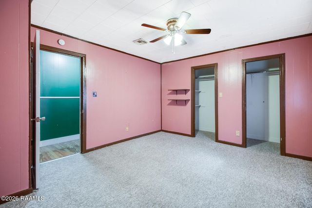 121 La Rue Rouge, Scott, LA 70583