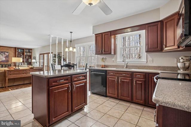 5705 PATRICK OROARKE CT, Fairfax Station, VA 22039