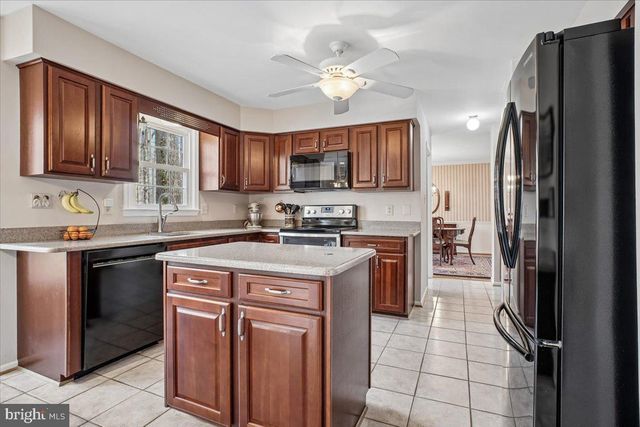 5705 PATRICK OROARKE CT, Fairfax Station, VA 22039