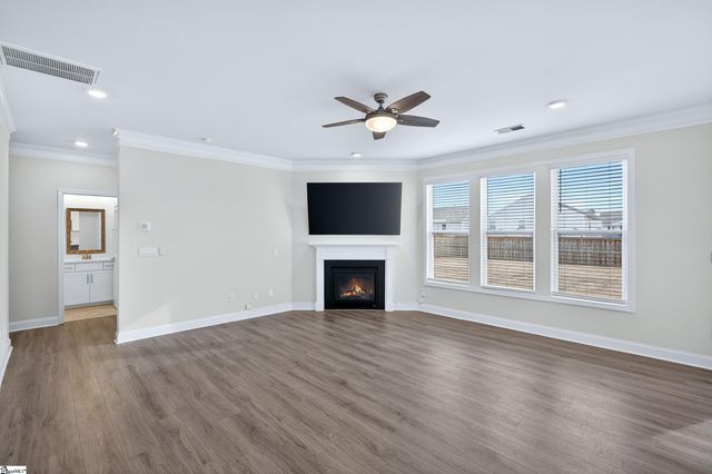 5443 Cherwell Avenue, Boiling Springs, SC 29316