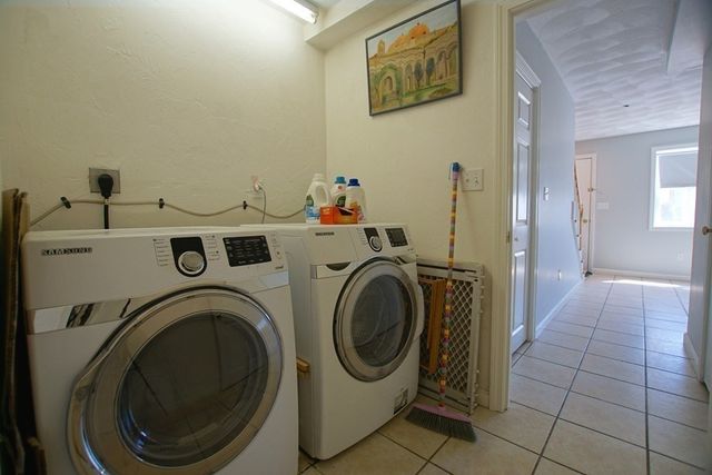 13 Endicott St 1, Peabody, MA 01960