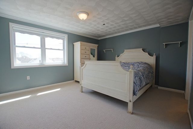 13 Endicott St 1, Peabody, MA 01960