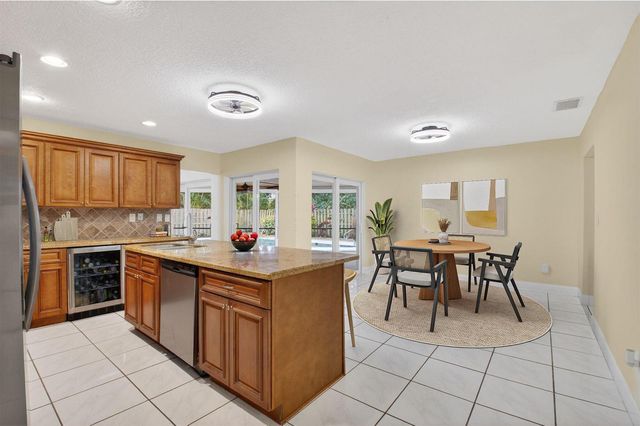 966 NW 37th Avenue, Delray Beach, FL 33445