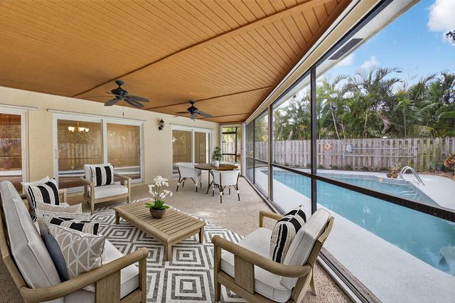 966 NW 37th Avenue, Delray Beach, FL 33445