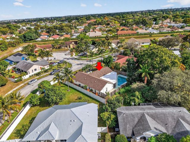 966 NW 37th Avenue, Delray Beach, FL 33445