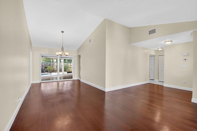 966 NW 37th Avenue, Delray Beach, FL 33445