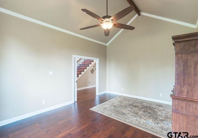 4149 An County Rd 2202, Palestine, TX 75803
