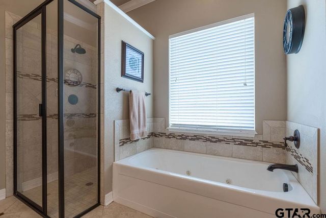 4149 An County Rd 2202, Palestine, TX 75803