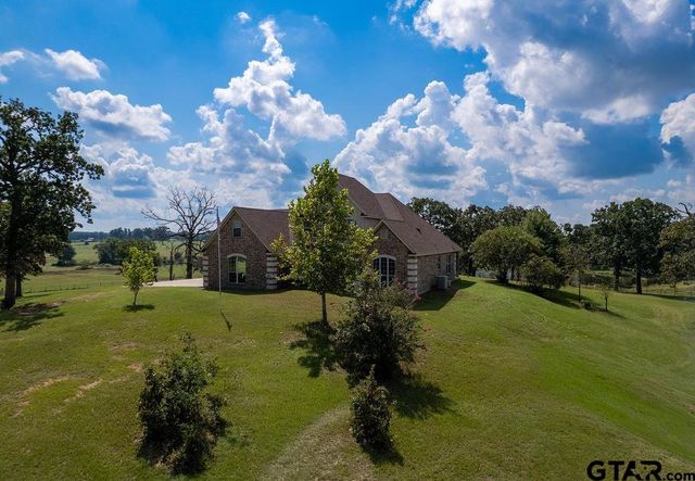 4149 An County Rd 2202, Palestine, TX 75803