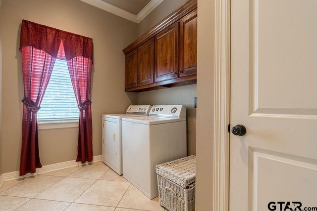4149 An County Rd 2202, Palestine, TX 75803