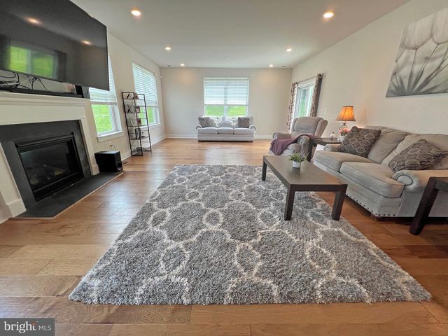 106 LILAC CT, Coatesville, PA 19320