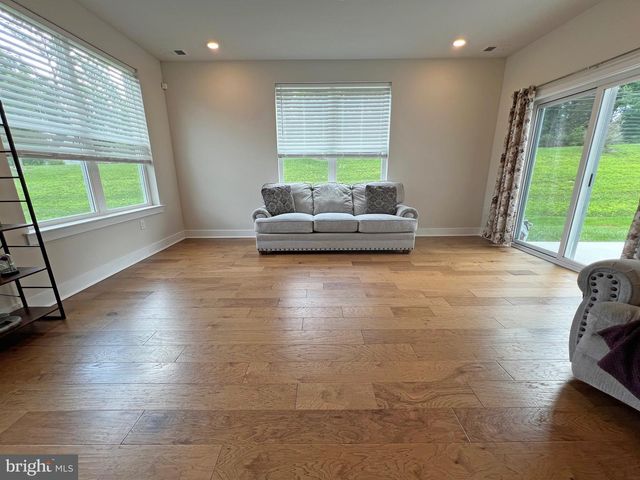 106 LILAC CT, Coatesville, PA 19320