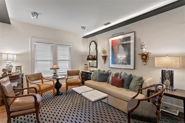 161 15TH AVENUE NE, St Petersburg, FL 33704