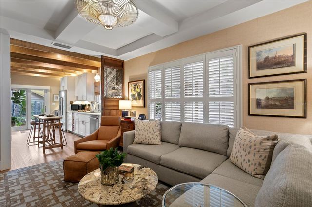 161 15TH AVENUE NE, St Petersburg, FL 33704