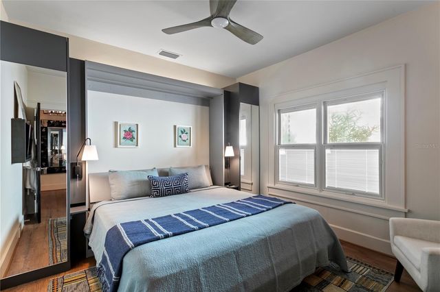 161 15TH AVENUE NE, St Petersburg, FL 33704