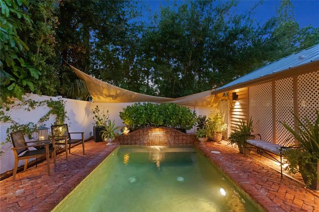 161 15TH AVENUE NE, St Petersburg, FL 33704