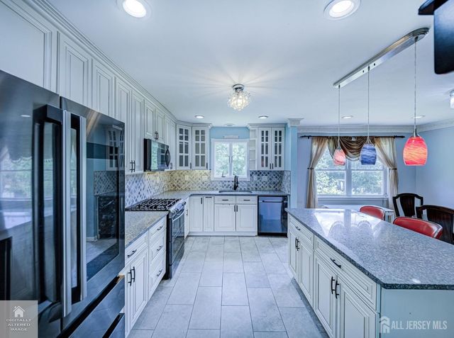 75 School Street, Piscataway, NJ 08854