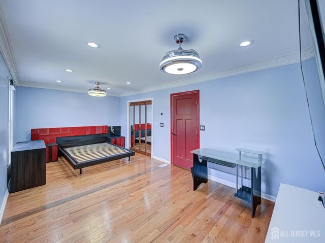 75 School Street, Piscataway, NJ 08854