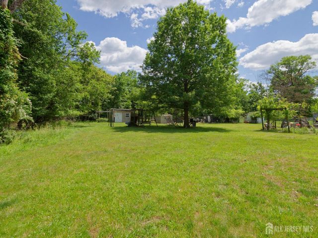 75 School Street, Piscataway, NJ 08854