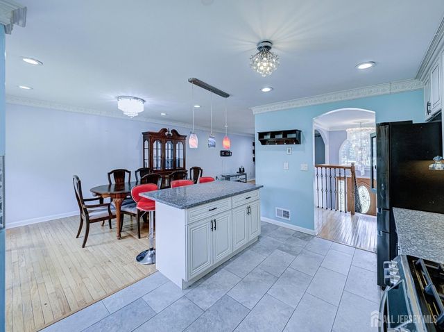 75 School Street, Piscataway, NJ 08854