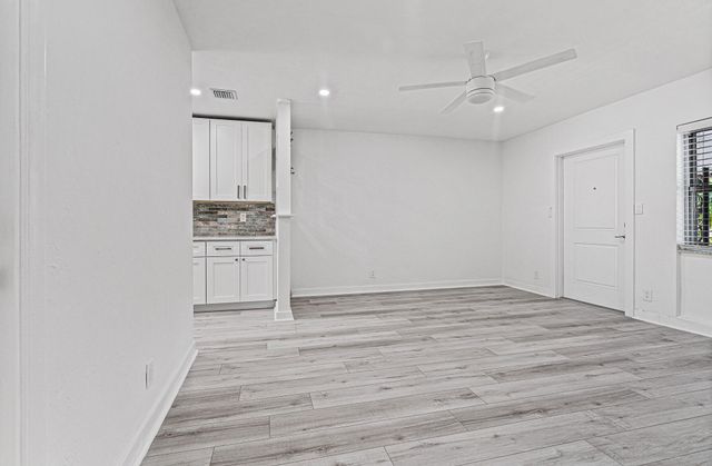 2060 NE 1st Street 16, Deerfield Beach, FL 33441