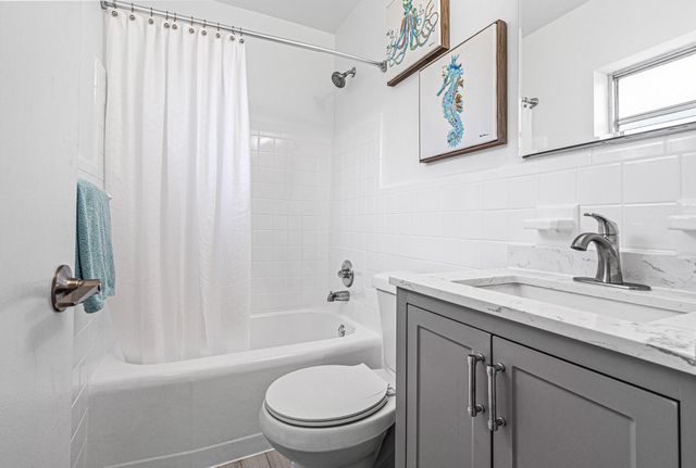 2060 NE 1st Street 16, Deerfield Beach, FL 33441